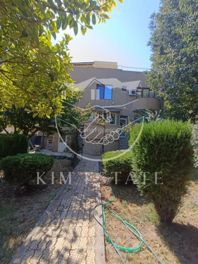 De vanzare vila D+P+2 etaje - 5
