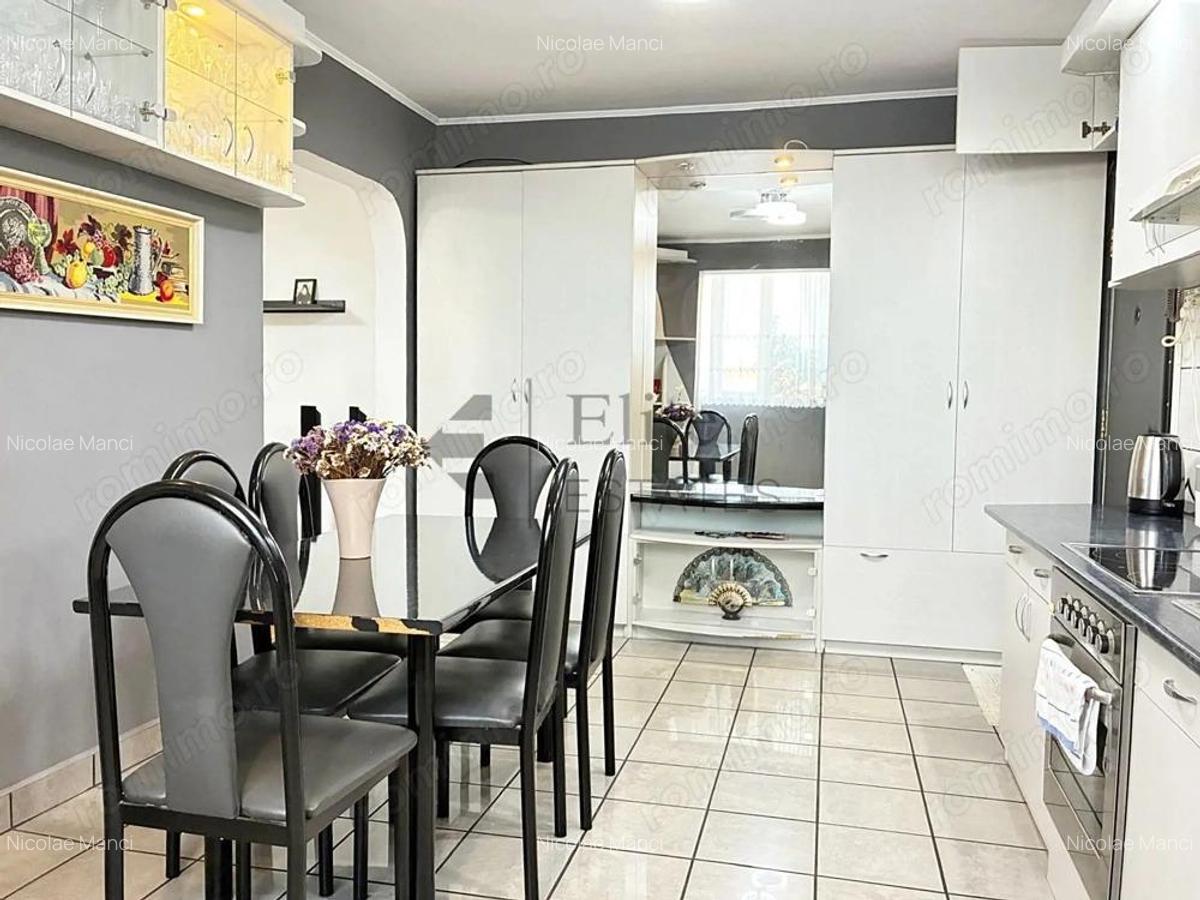 Apartament cu 3 camere de inchirat central in Oradea - 4