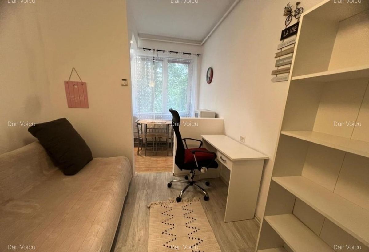 Pers.fiz. Vând garsonieră în Târgu-Mureș, 7 noiembrie, et 2, renovat, utilat, CT - 1