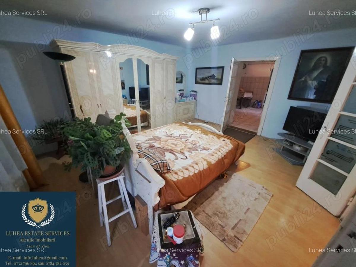 Casa 148 mp construi?i, 3 camere, 2 bucatarii, Re?i?a, Muncitoresc - 1