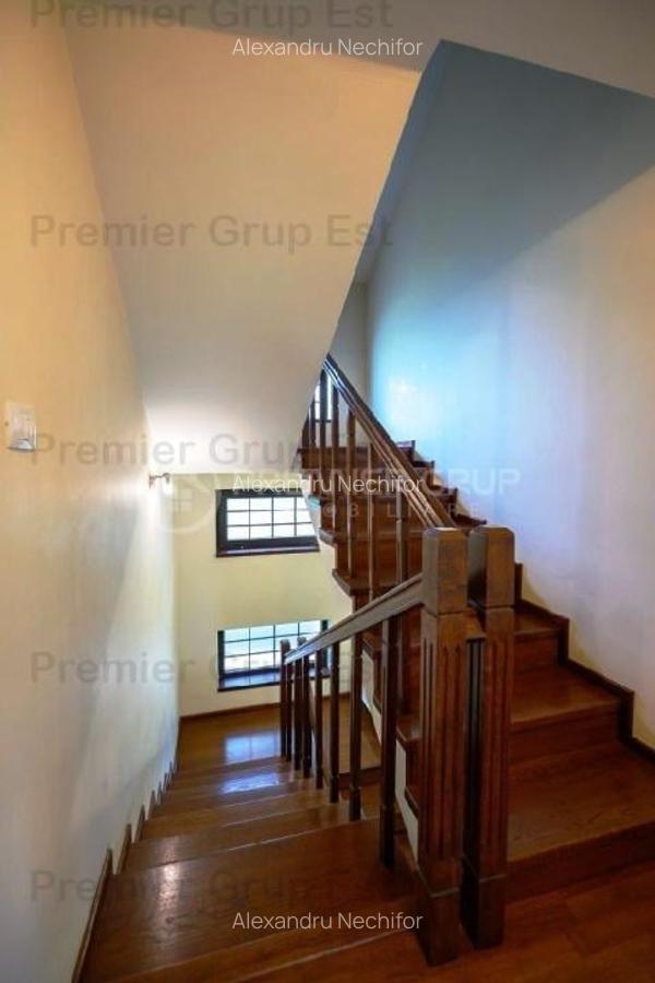 Casă cu 5 camere în Central - 6