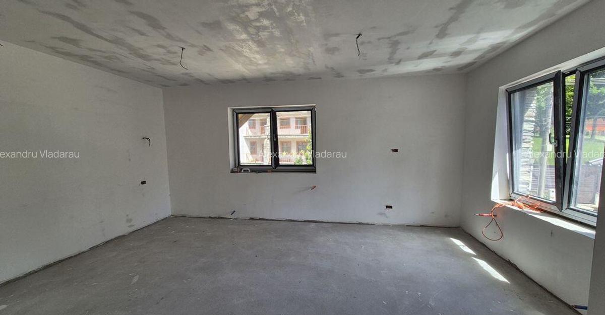 Apartament cu 2 camere + loc de parcare - Busteni - Zamora - 1