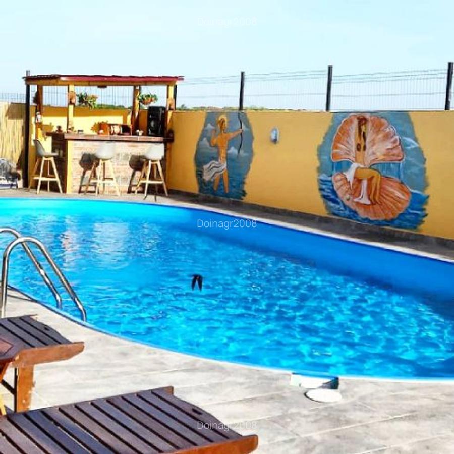 Vila cu piscină și Pensiune turistica - 4