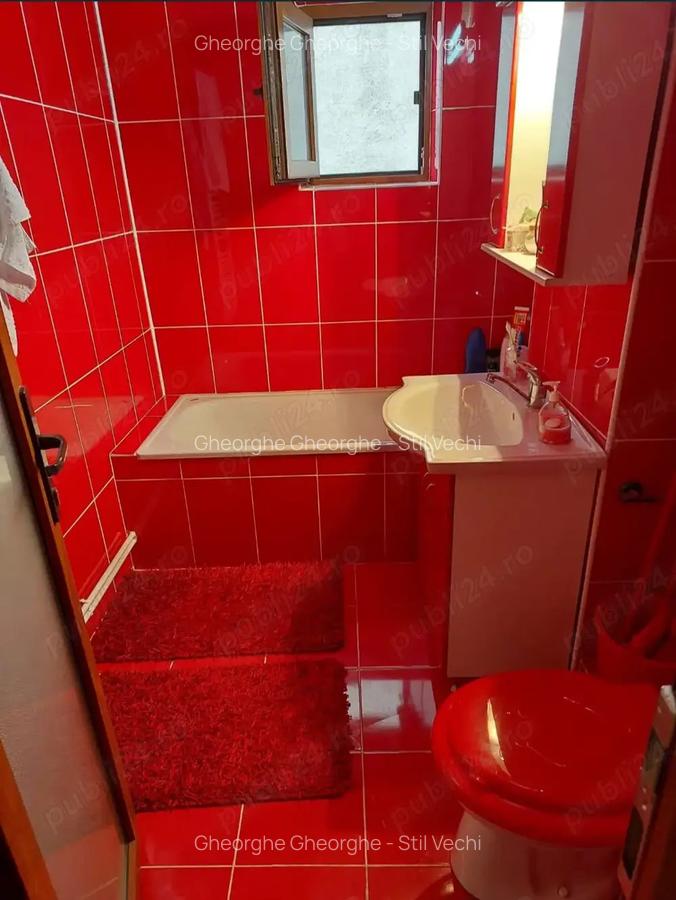 Vand apartament 2 camere et.2 in Petro?ani Aeroport frt.bine intretinut - 2