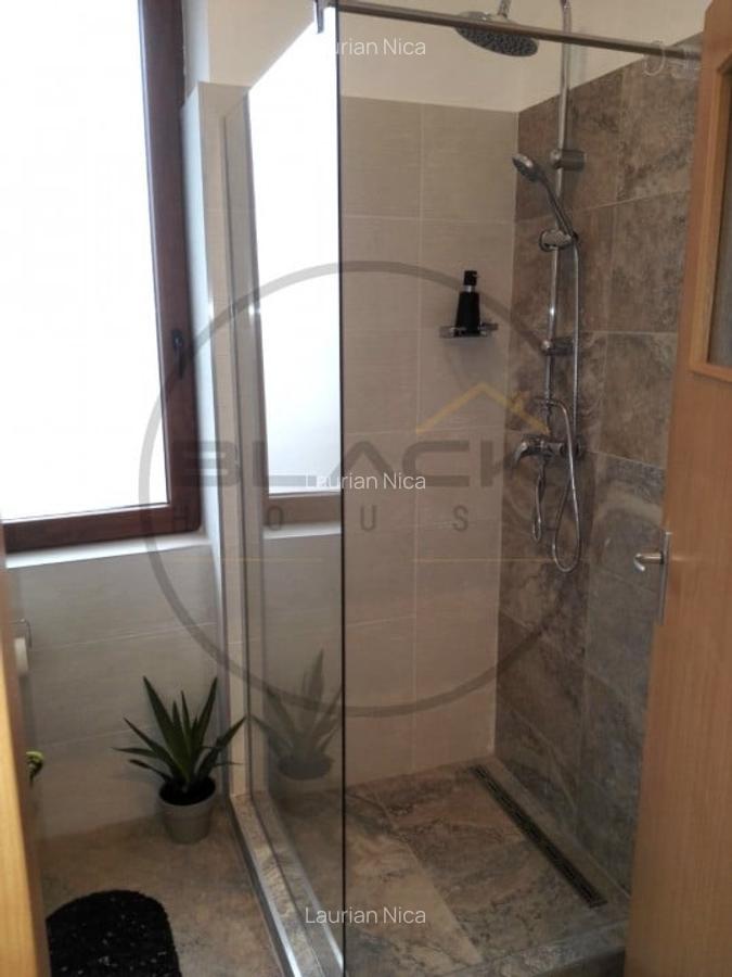Chirie apartament 2 camere, ultrafinisat, vila, curte, centru - 4