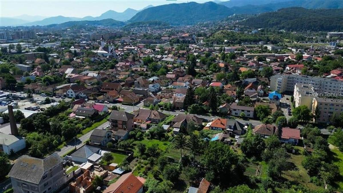 FILM Casa cu gradina si garaj, peste 800 mp teren, Bartolomeu, Brasov - 17