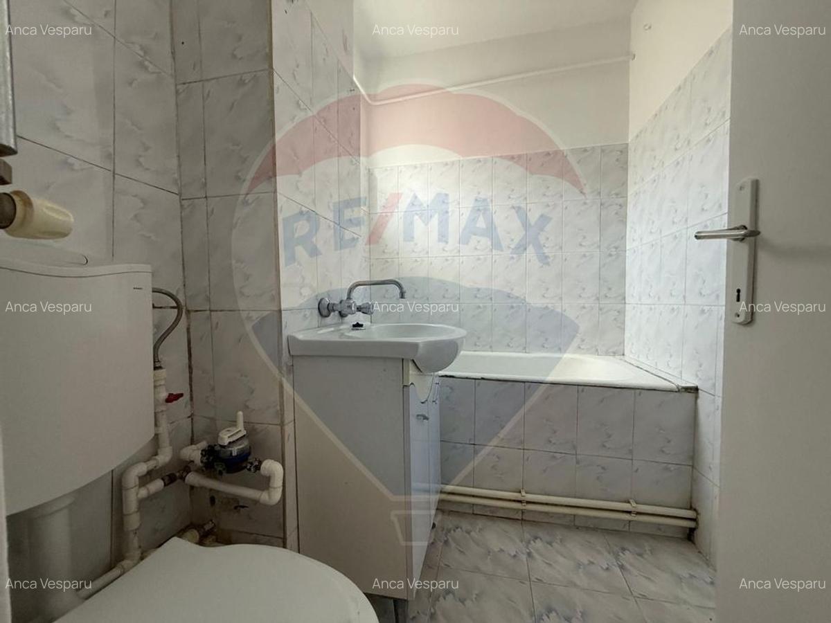 Apartament cu 3 camere de vanzare in zona Casa de Cultura Constanta - 6