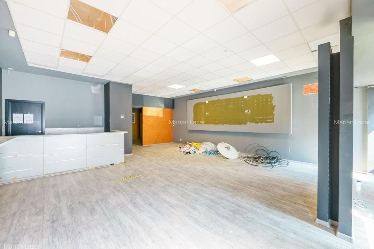 Spatiu Comercial/Birouri de Închiriat zona Centala - 12