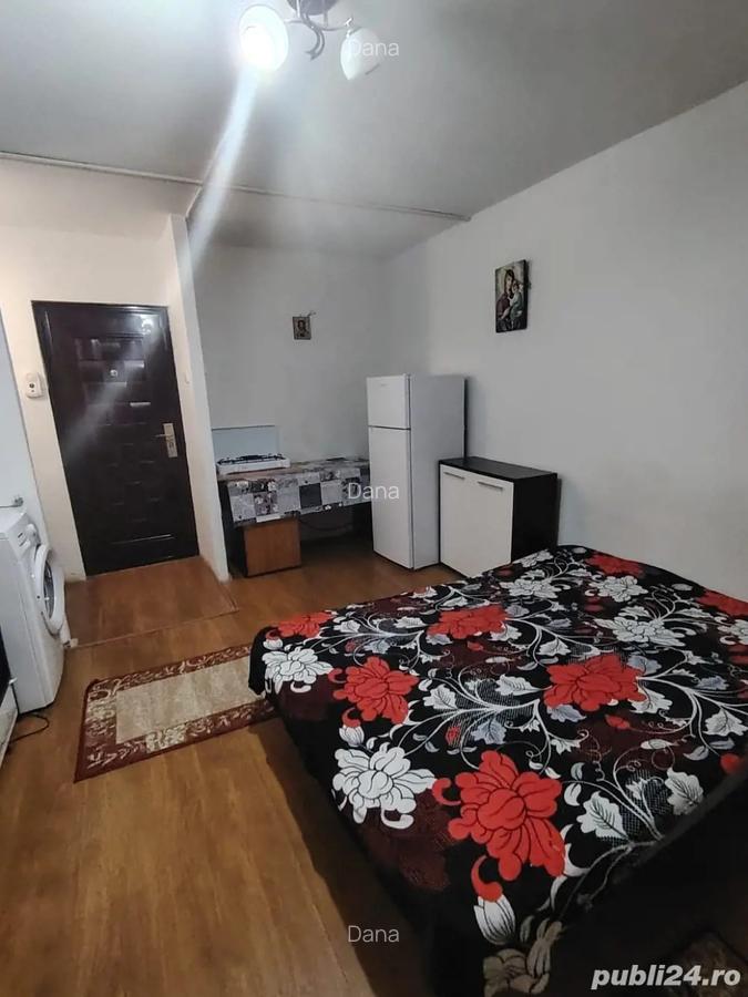 Proprietar vand garsoniera la UMT 18 mp, et 2 - 2