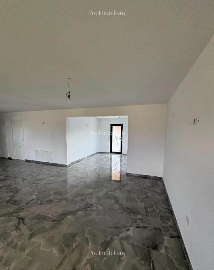 Vanad casa noua in Cordun - 13