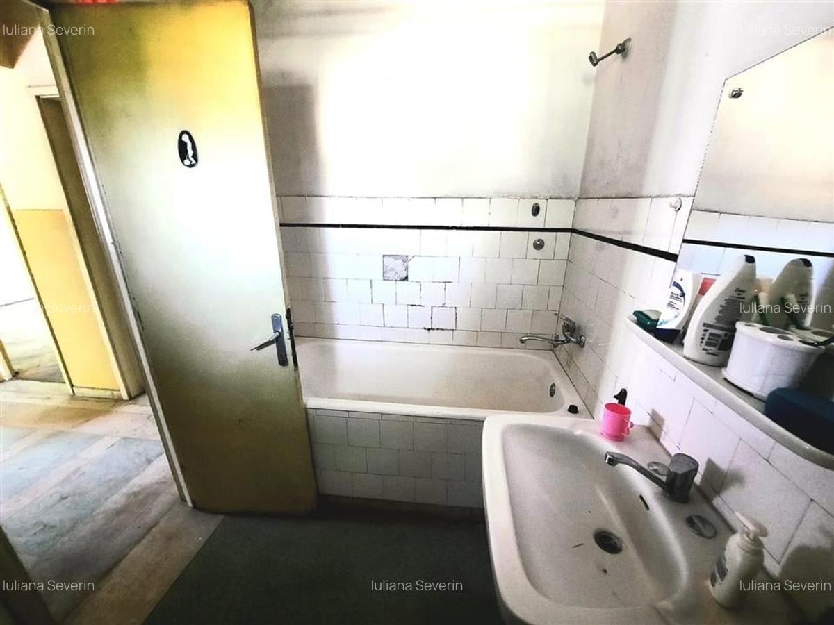 VILA CENTRAL S+P+1E - 12