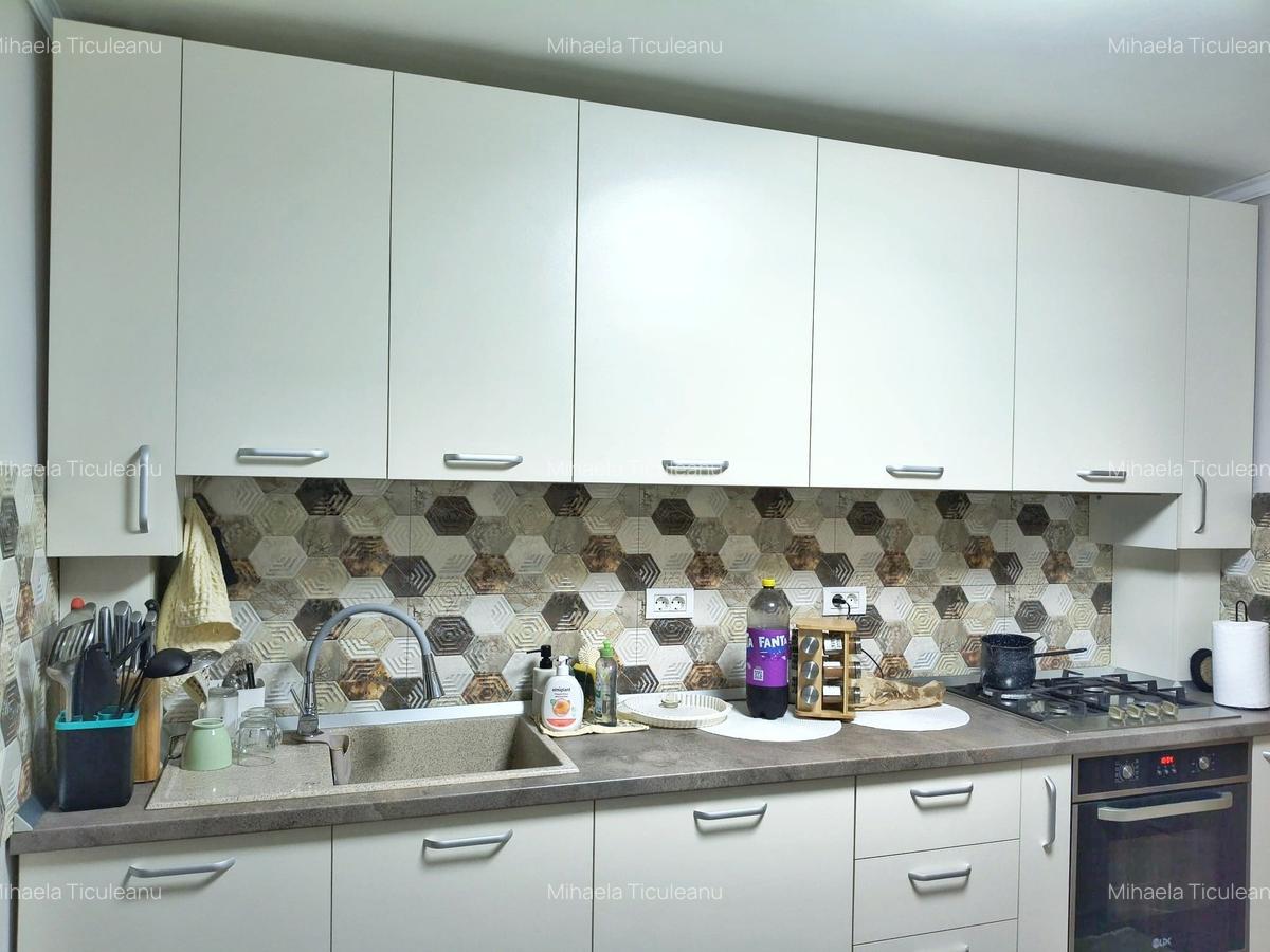 Vindem apartament in Navodari cu 3 camere - 2