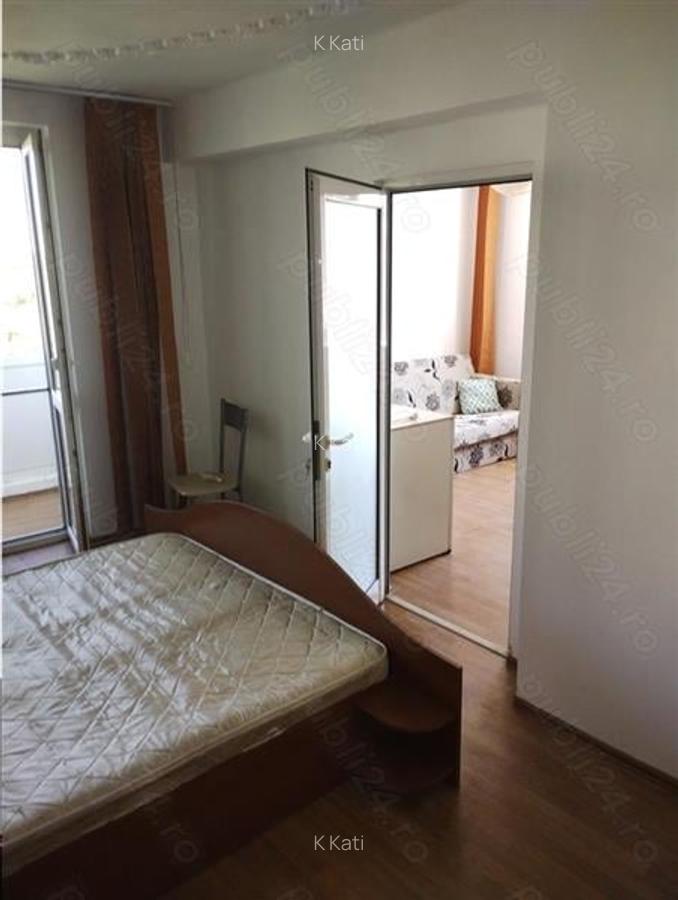 Apartament cu 2 camere decomandat în Central - 2