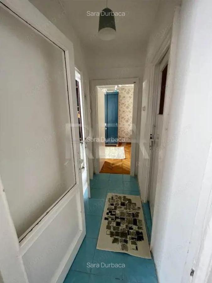 Apartament luminos 3 cam. Calea Giule?ti - 7 Apartament luminos 3 cam. Calea Giule?ti - 7