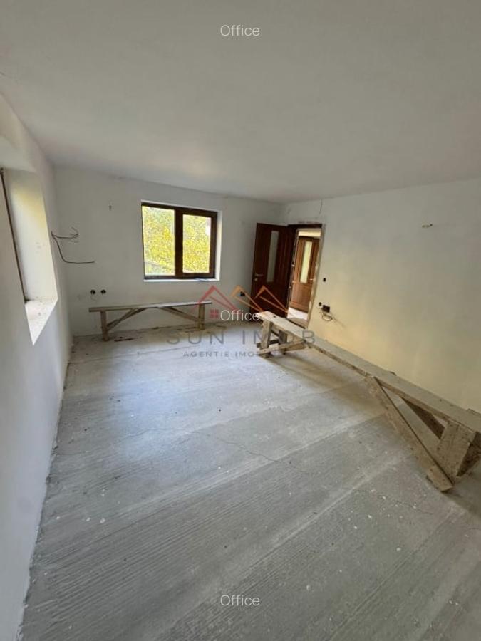 Vila S+P+E, priveliste deosebita, 6 camere, garaj, terasa, Cornu, PH - 9