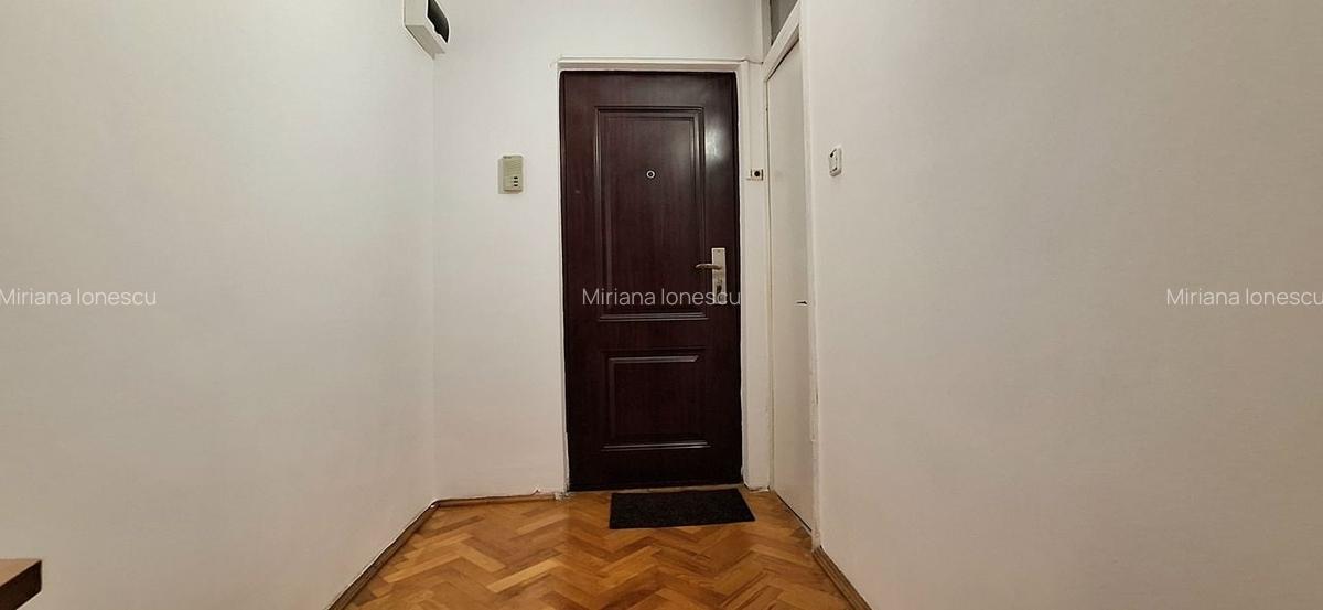 Apartament renovat cu 3 camere - zona Andrei Saguna - 3