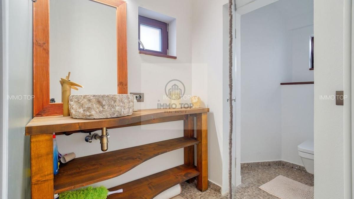 Închiriez casă în Centrul Brasovului/ curte privata - 6
