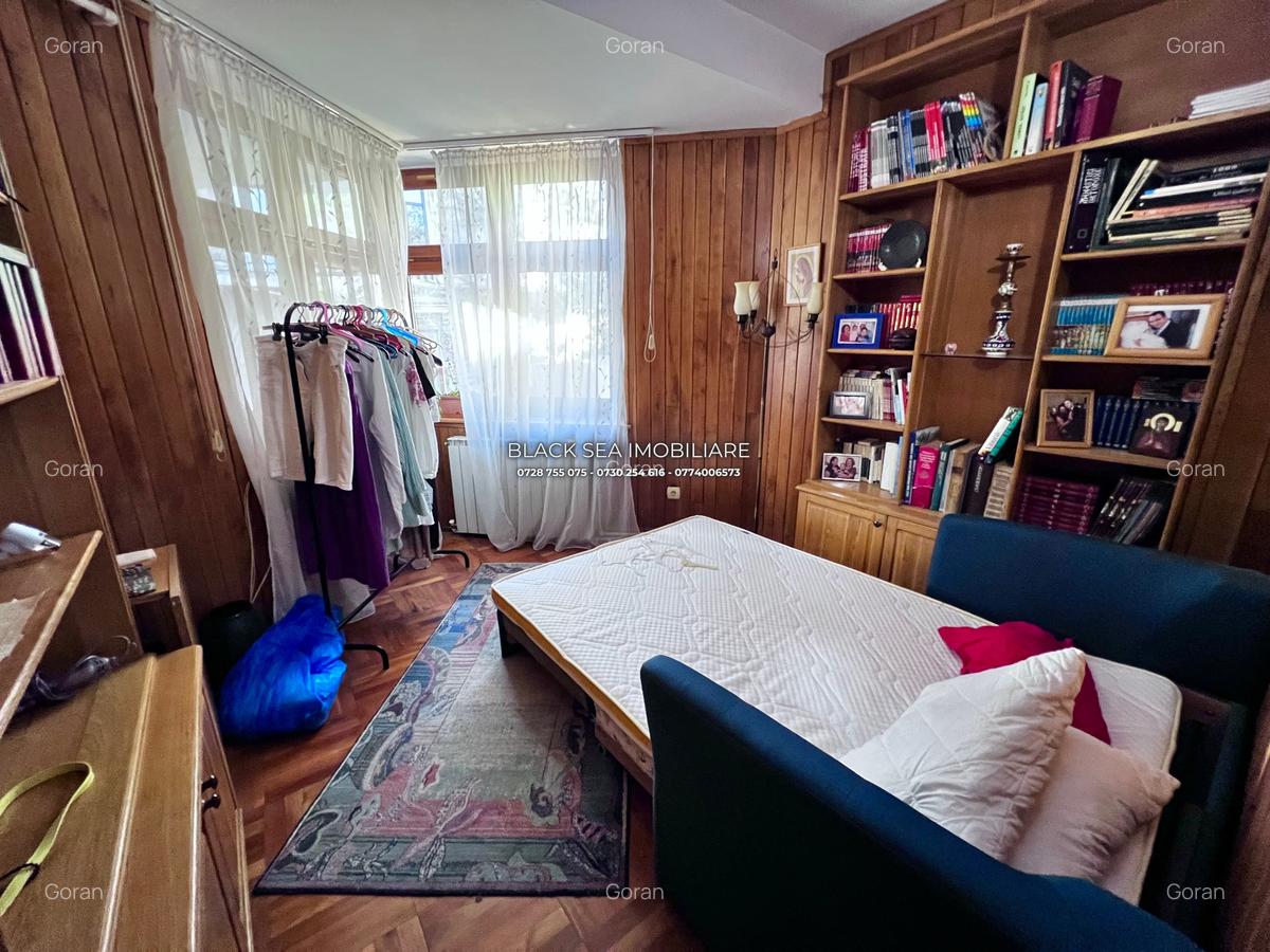 Casă cu 7 camere în Central - 26