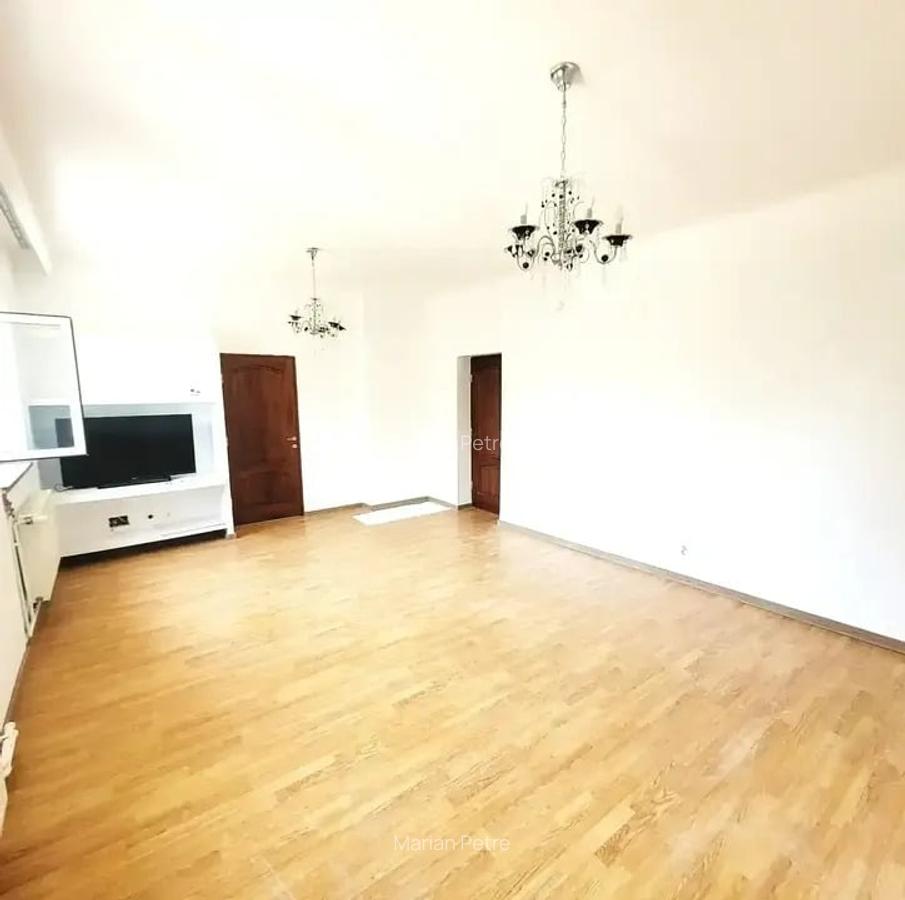Apartament 3 camere-recent renovat-curte 250 mp /Bulevardul Basarabia - 1