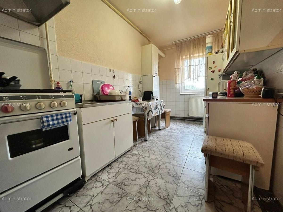 Apartamemt 2 camere zona Faget,decomandat,85000 Euro - 7