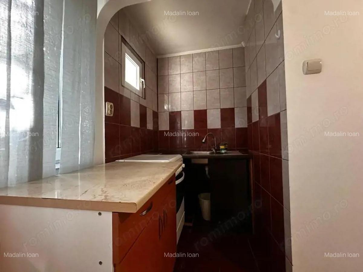 Zona Brancoveanu Sector 4 | Pre?: 38.000 EUR - 3