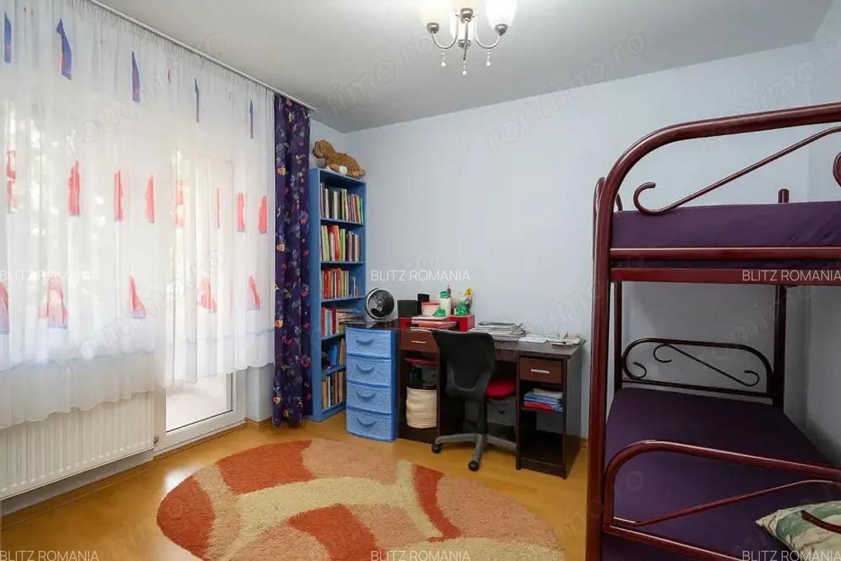 Apartament de vanzare, cu 3 camere, - 5