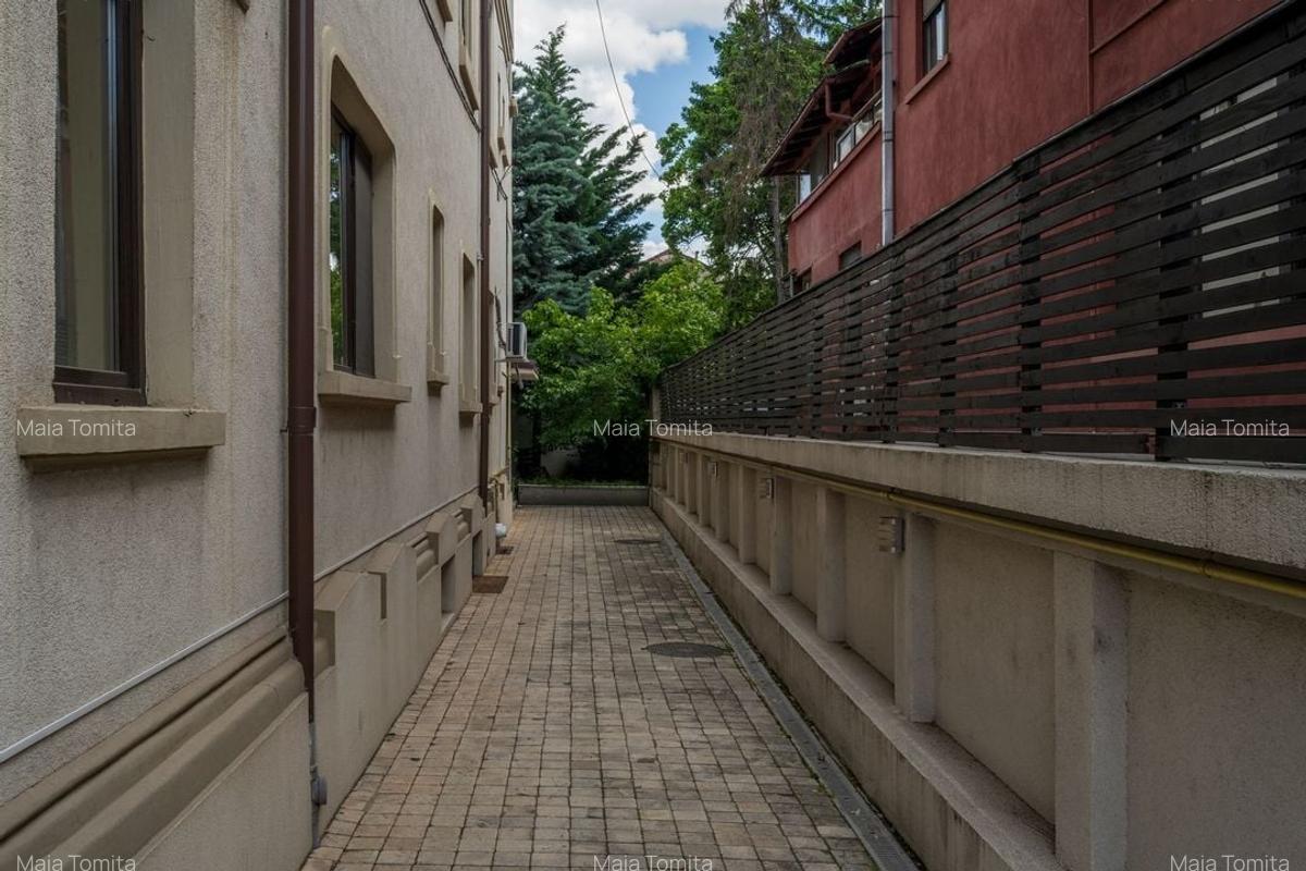 Vilă de vânzare în inima Cotroceniului / Investiție cu potențial - 39