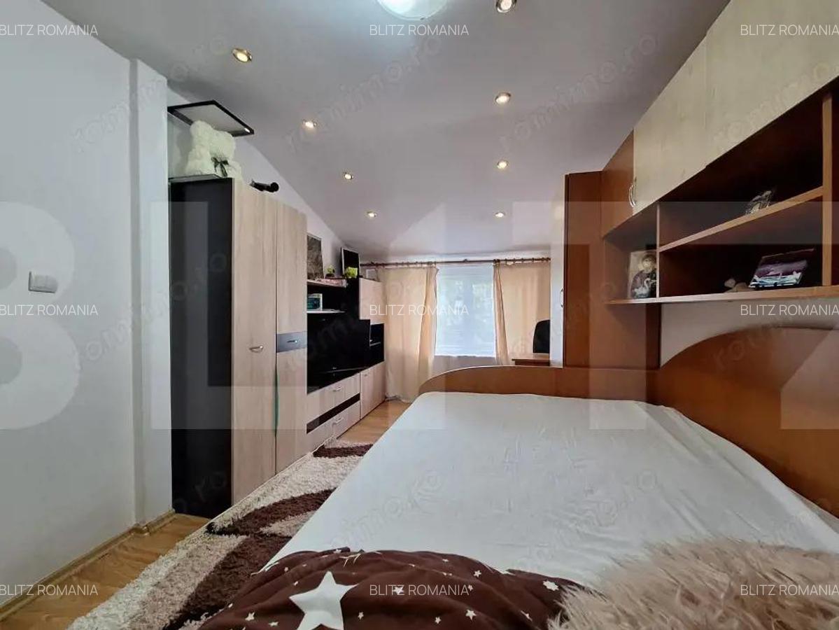 Apartament de vanzare, cu 2 camere decomandat, mobilat, zona Spitalul Judetean - 5