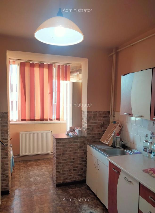 Apartament cu 3 camere circular în Vlahuță - 6
