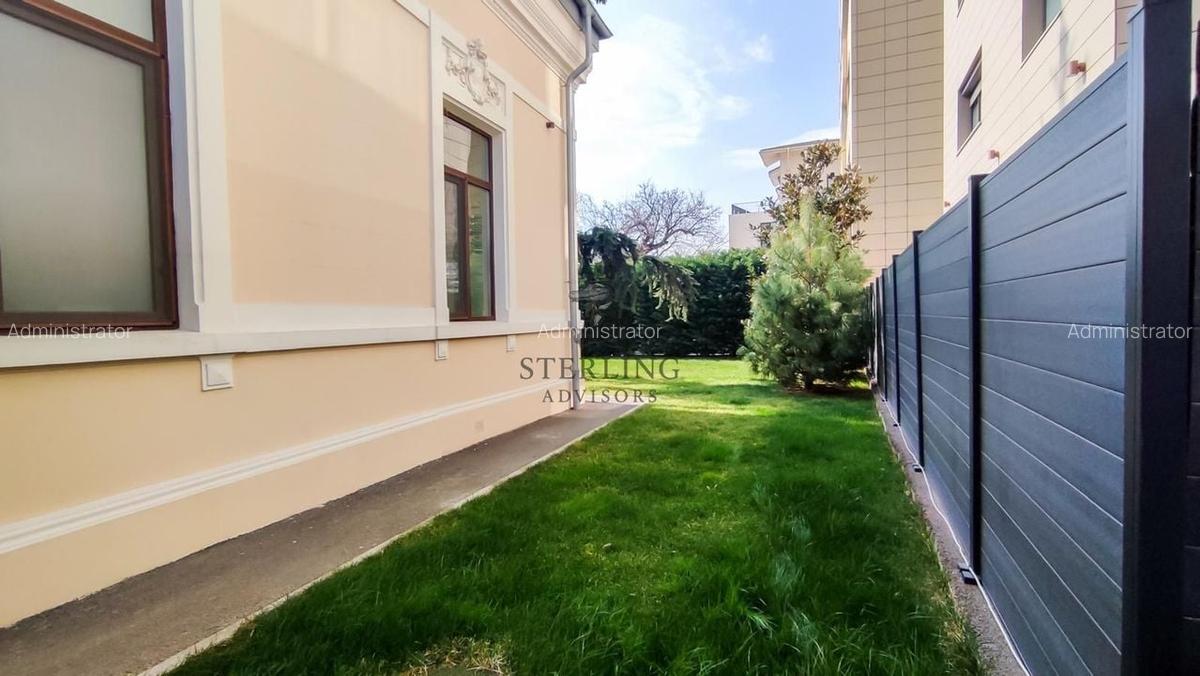 Vila restaurata in cel mai mic detaliu - zona centrala - 9