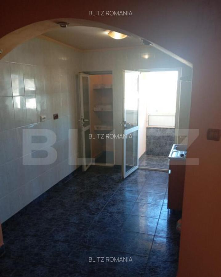Apartament spa?ios 3 camere, 68 mp, zona excelenta et - 3 Apartament spa?ios 3 camere, 68 mp, zona excelenta et - 3