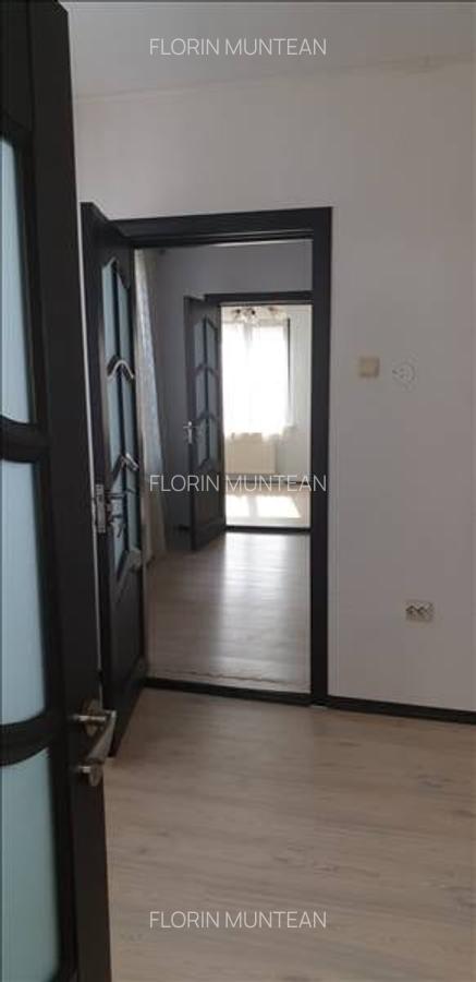 Casă cu 6 camere în ICIL - 2