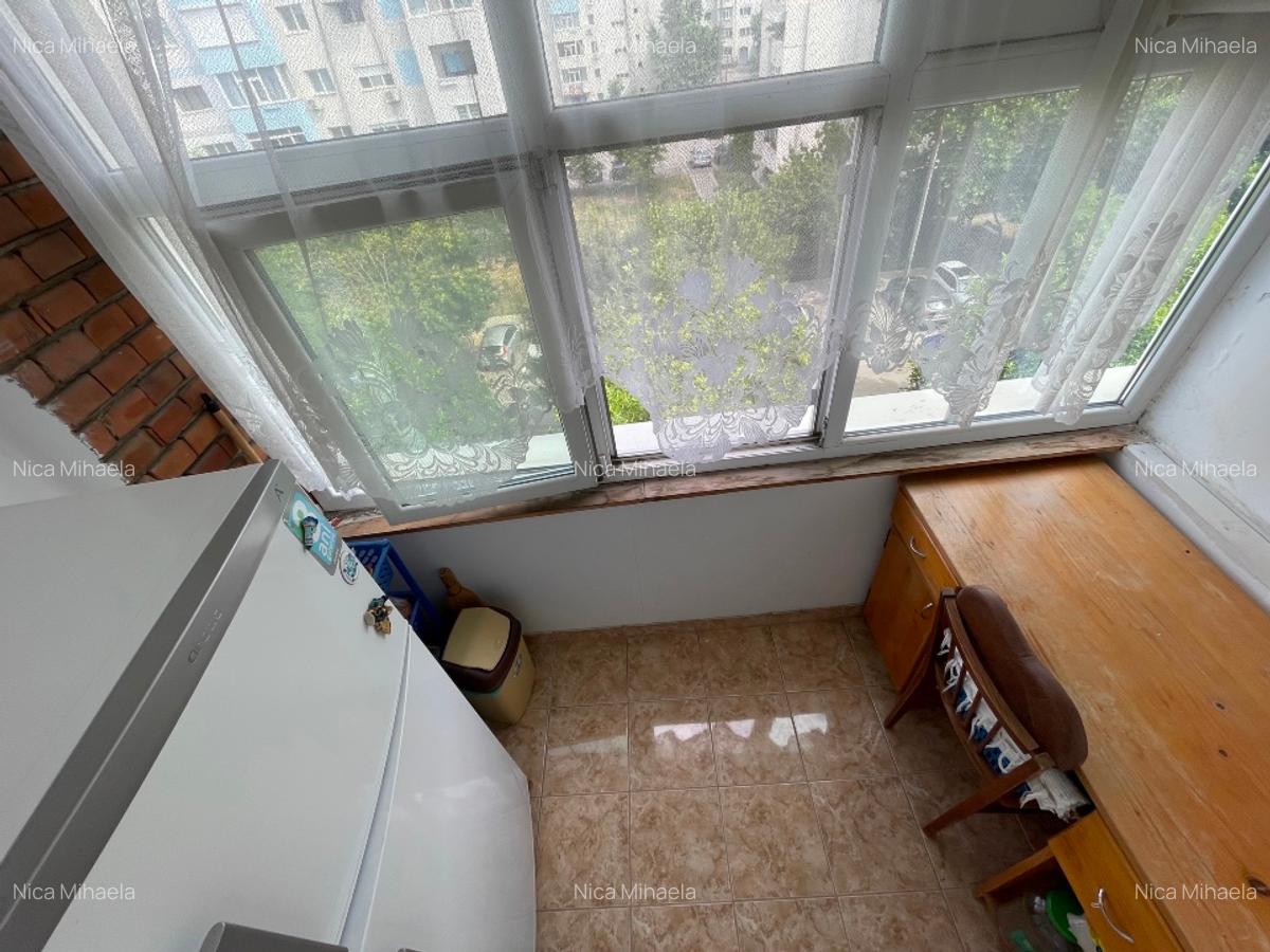 Vând apartament cu 3 camere - 2