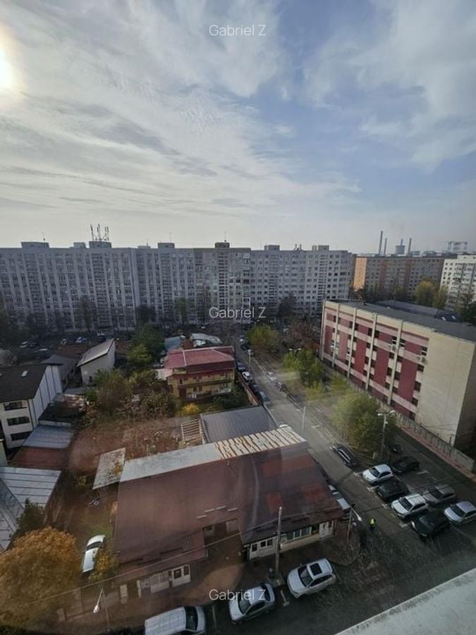 74 mp, 3 camere, 2 băi, 2 balcoane – 8 min până la metrou - comision 0 - 14