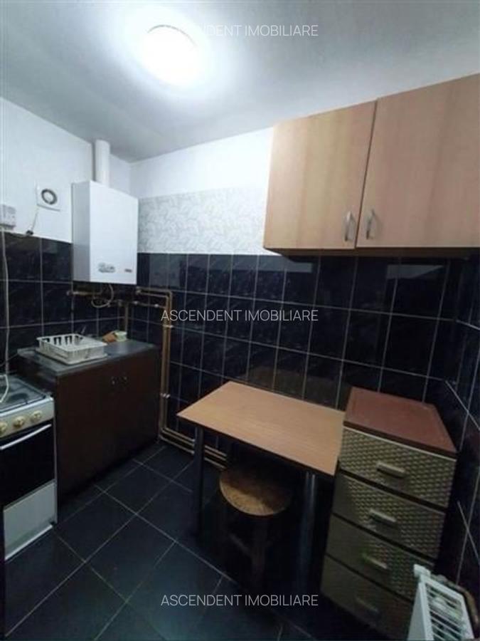Garsonieră decomandată în Răcădău - 3