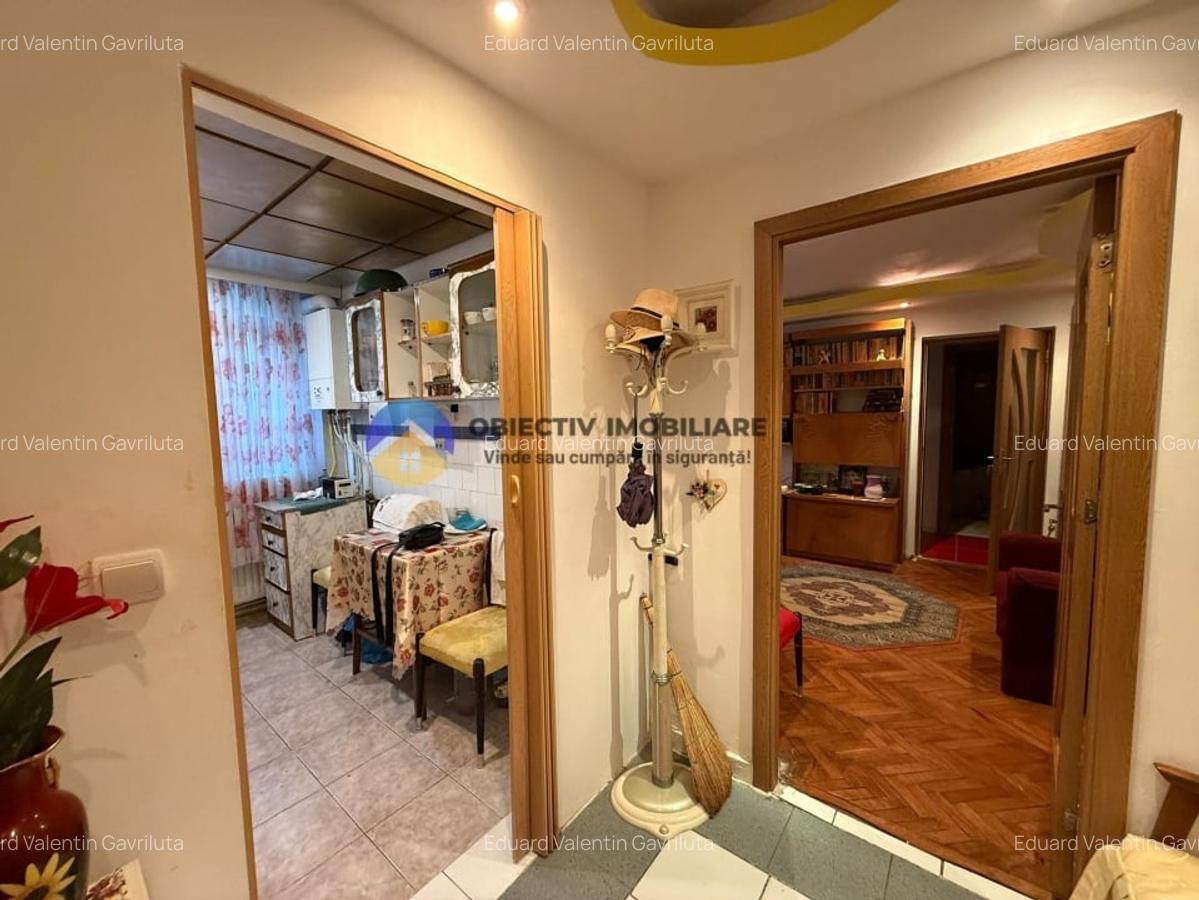 Apartament 2 camere - Centru, Etaj 2 - 5