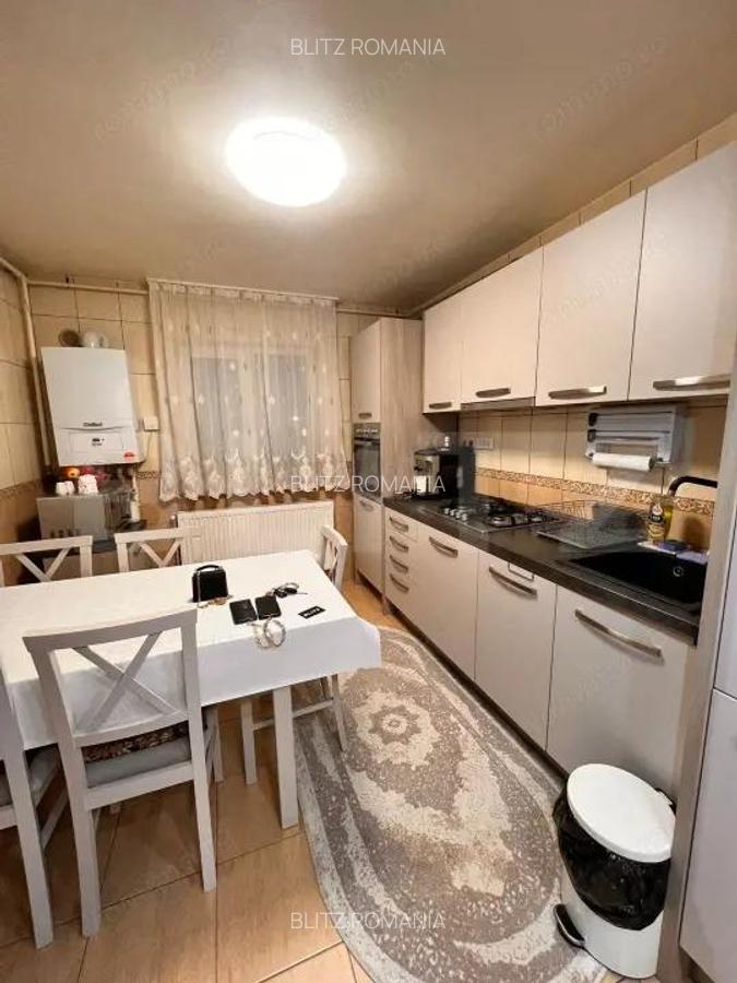 Apartament 4 camere mobilat si utilat-zona buna - 4