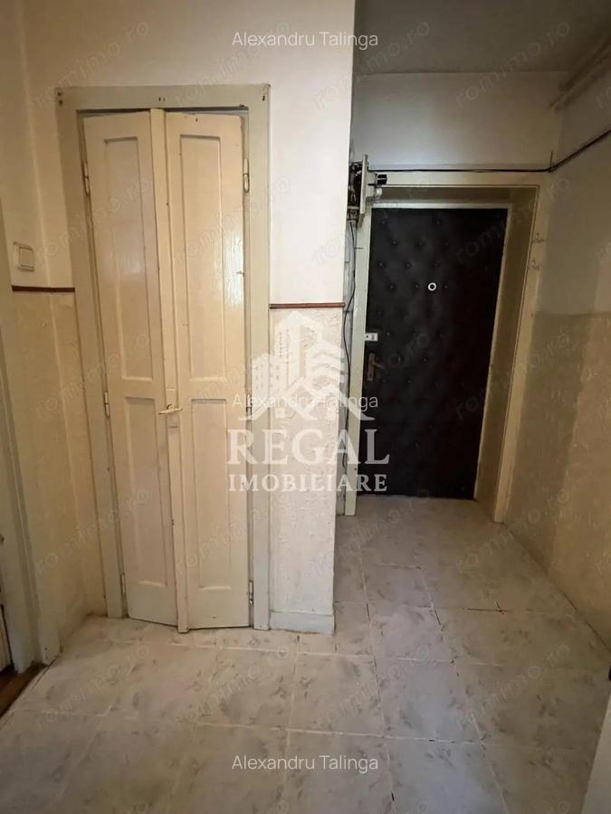 Apartament 1 camera, central balcon, parcare, 45 mp et 2/2 - 3