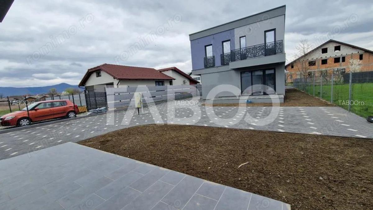 Casa moderna de inchiriat cu 4 camere si curte in Cristian - 10