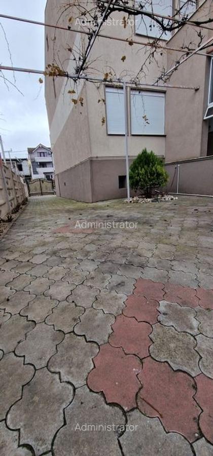 Coiciu, o vila construita pe cadre de beton, bine compartimentata. - 36