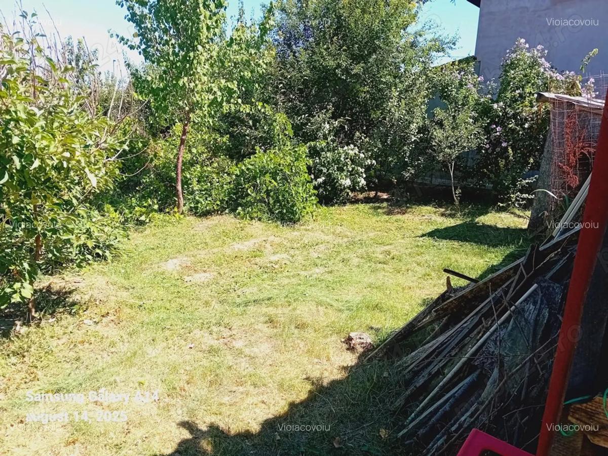 Vand casa cu 2 camere ,300 mp curte - 4