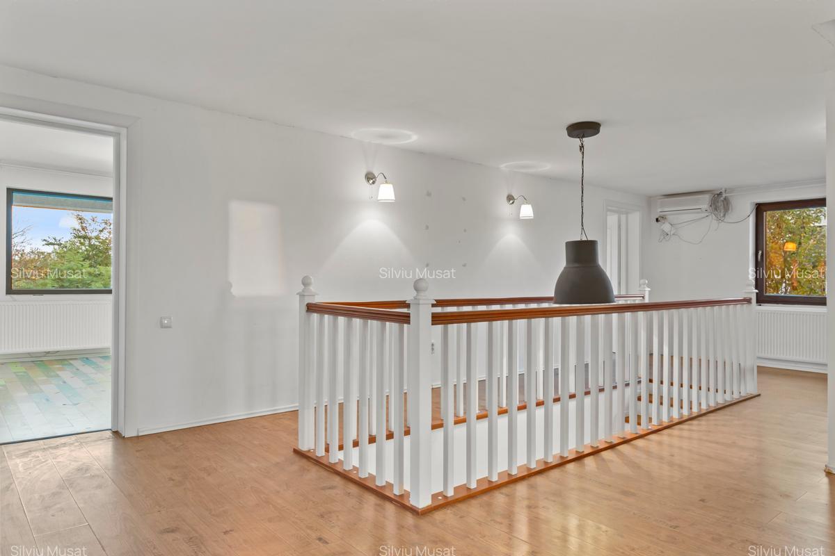Vilă eleganta, suprafata utila 200 mp, teren 763 mp, Tărtășești - 17