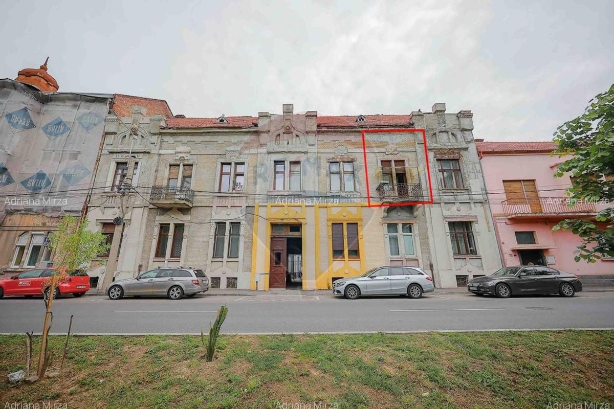 Apartament Ultracentral cu 3 camere ideal pentru investitie - 1