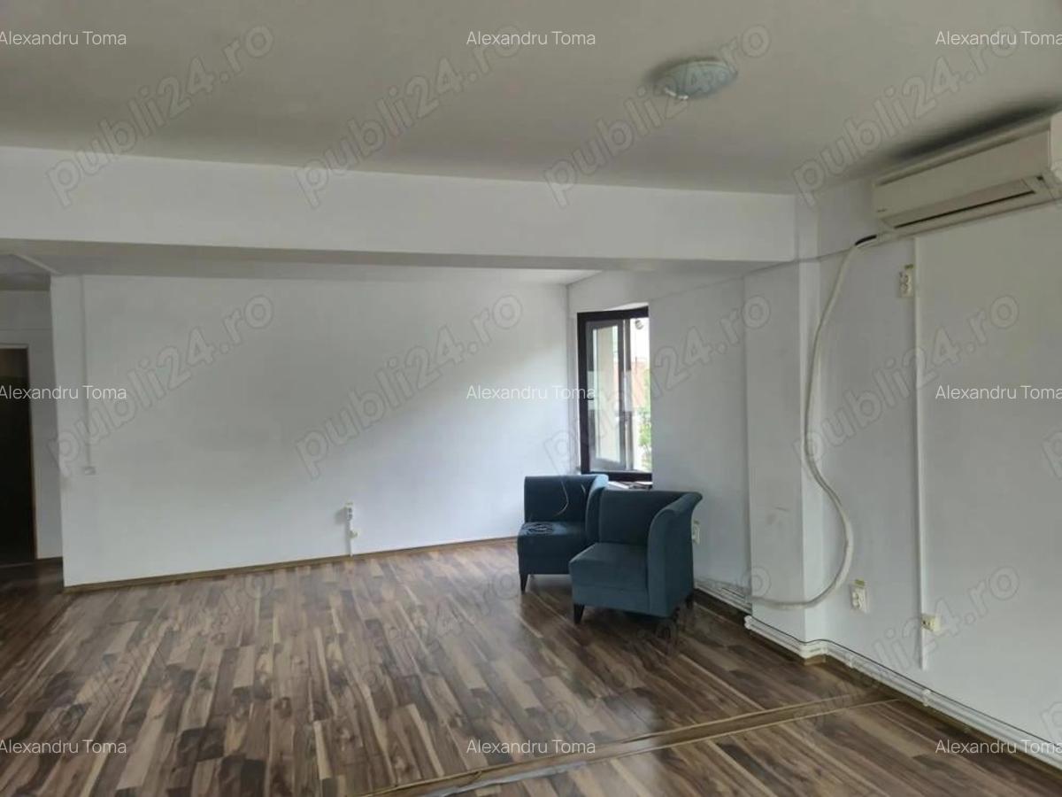 Spa?iu comercial birouri de inchiriat 200 mp, Str. Vasile Lupu 55 - 7 Spa?iu comercial birouri de inchiriat 200 mp, Str. Vasile Lupu 55 - 7