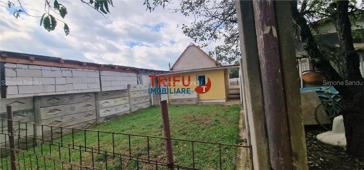 Casa 3 camere, 976 mp, garaj, zona Barabant - 3 Casa 3 camere, 976 mp, garaj, zona Barabant - 3
