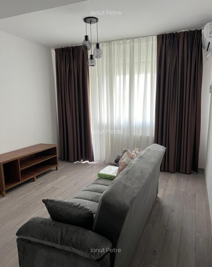 Proprietar-inchiriez apartament 2 cam,Iuliu Maniu nr.405,parcare subt. - 9