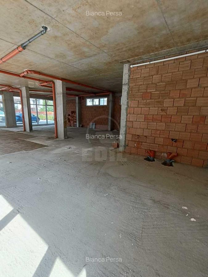 Spatiu comercial - 5