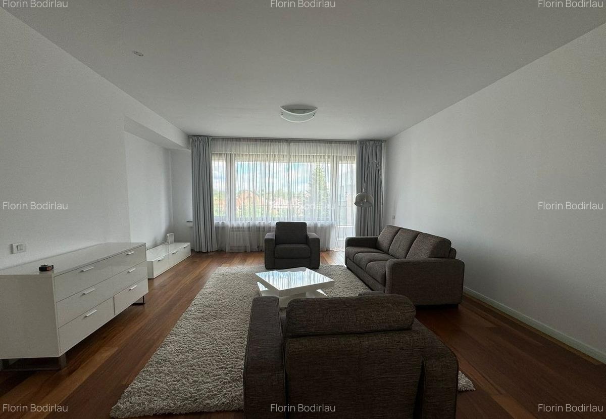 Kiseleff-Arcul de Triumf // 3 camere // 155mp // 3 locuri de parcare + boxa // - 3