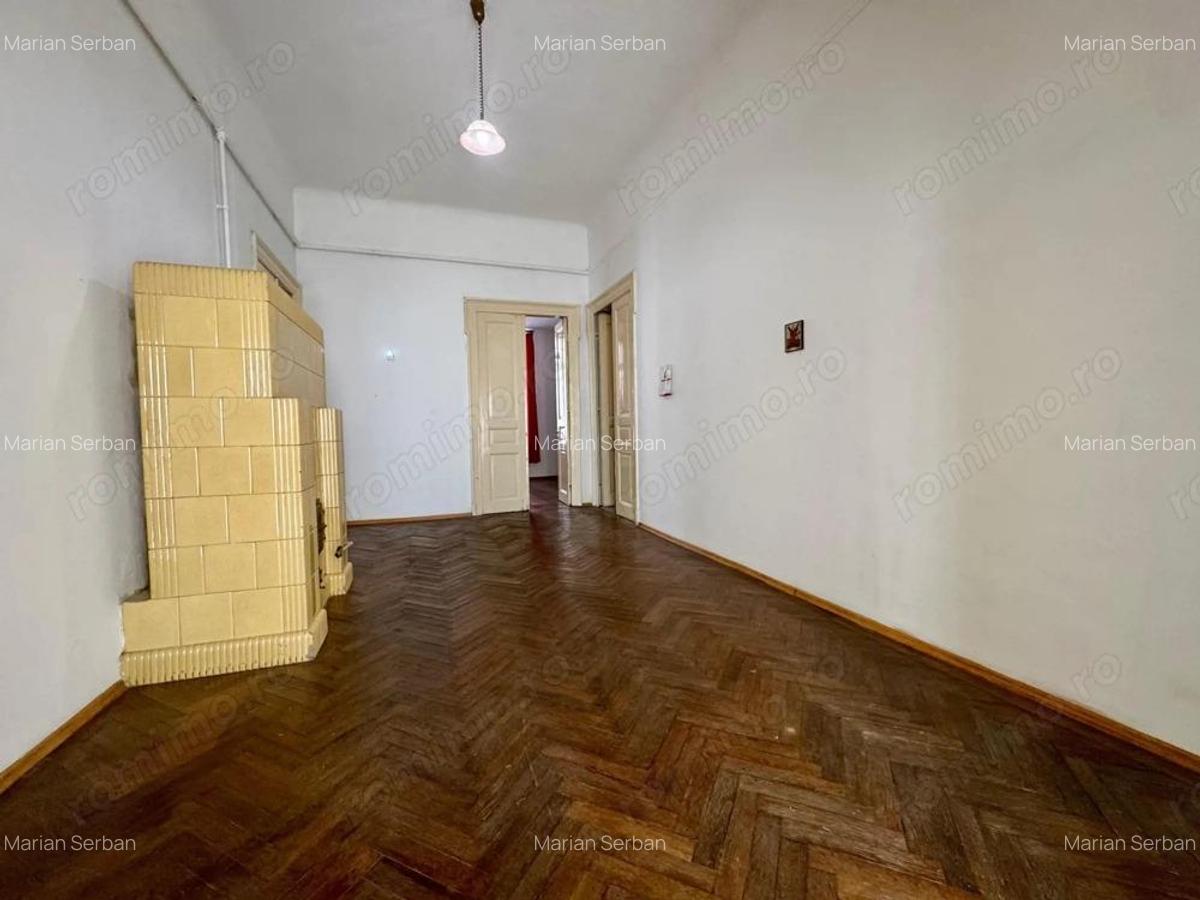 VILA BOIEREASCA ULTRACENTRALA, CURTE MARE - Piata Gemeni / Bd Dacia - 6