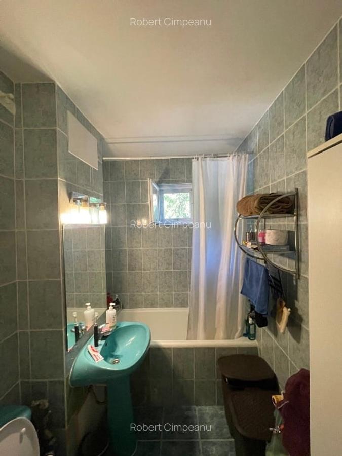 Apartament cu 3 camere decomandat în Titan - 8
